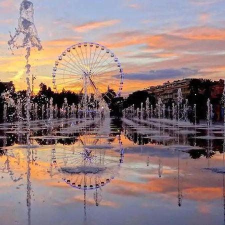 A 50 Metres De La Plage Et De La Promenade Des Anglais Apartman Nizza Kültér fotó