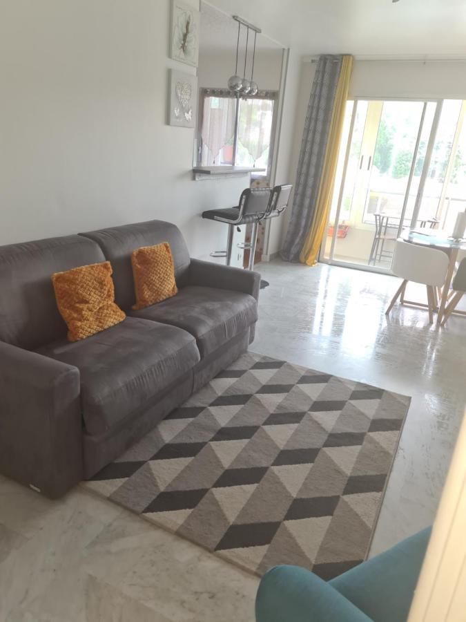 A 50 Metres De La Plage Et De La Promenade Des Anglais Apartman Nizza Kültér fotó